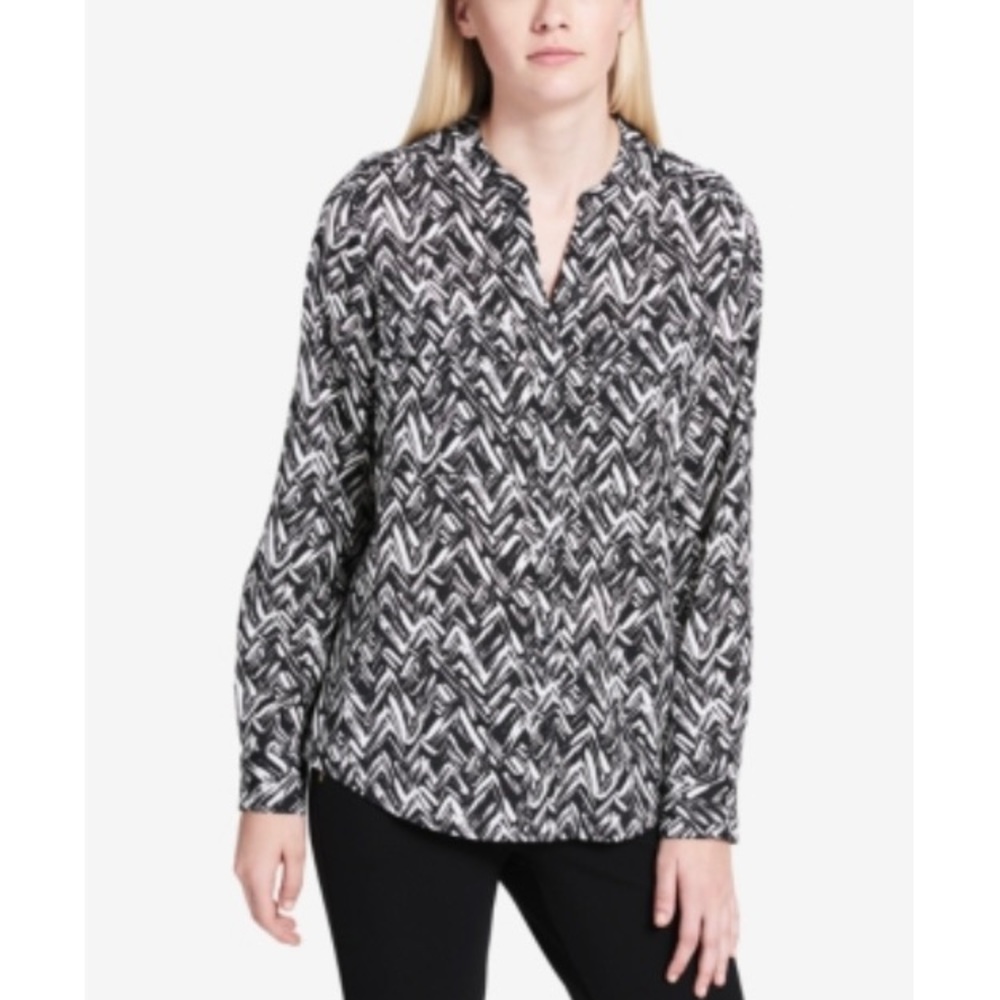 Calvin Klein Geometric Cuffed V-Neck Button Up Top